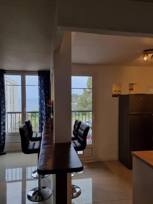 Appartement Vue Mer Avec Parking Gratuit Sur Place Bastia  Luaran gambar