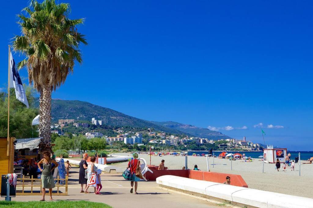 Appartement Vue Mer Avec Parking Gratuit Sur Place Bastia  Luaran gambar